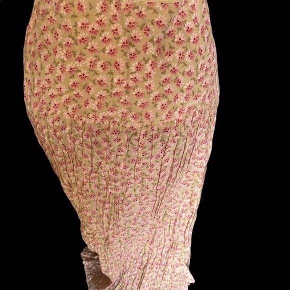 EUC St Johnson bay floral skirt - Picture 3 of 9